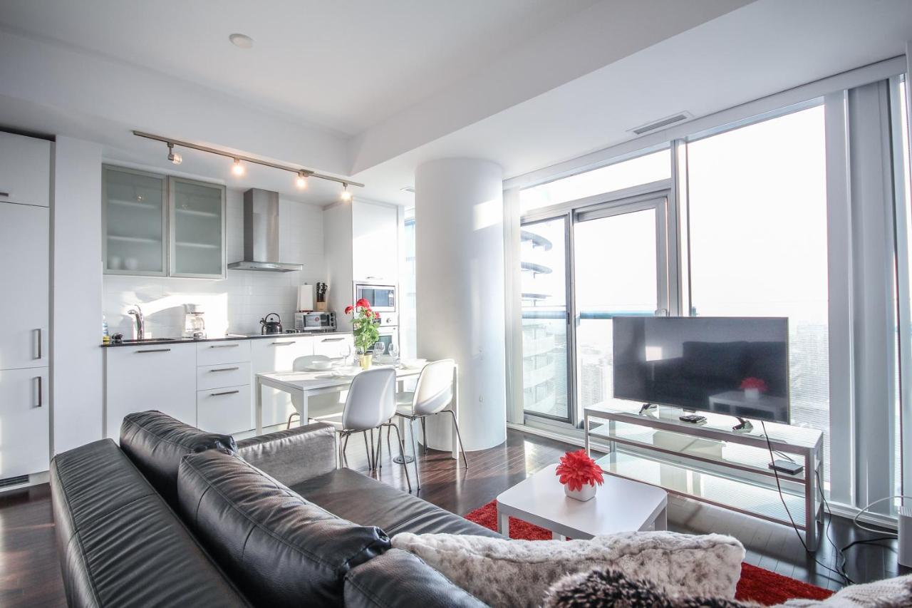 Sarkar Suites - Entertainment District Торонто Екстер'єр фото
