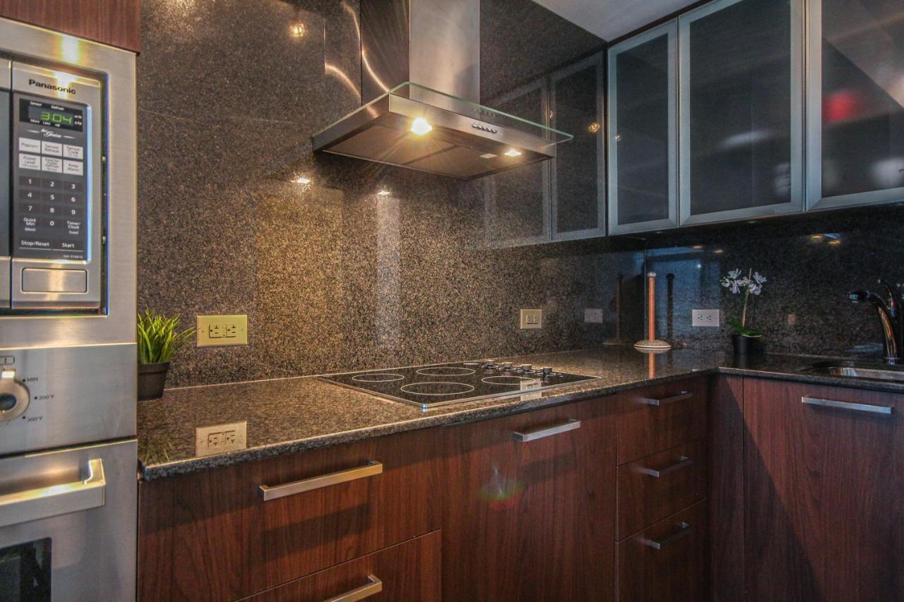 Sarkar Suites - Entertainment District Торонто Екстер'єр фото